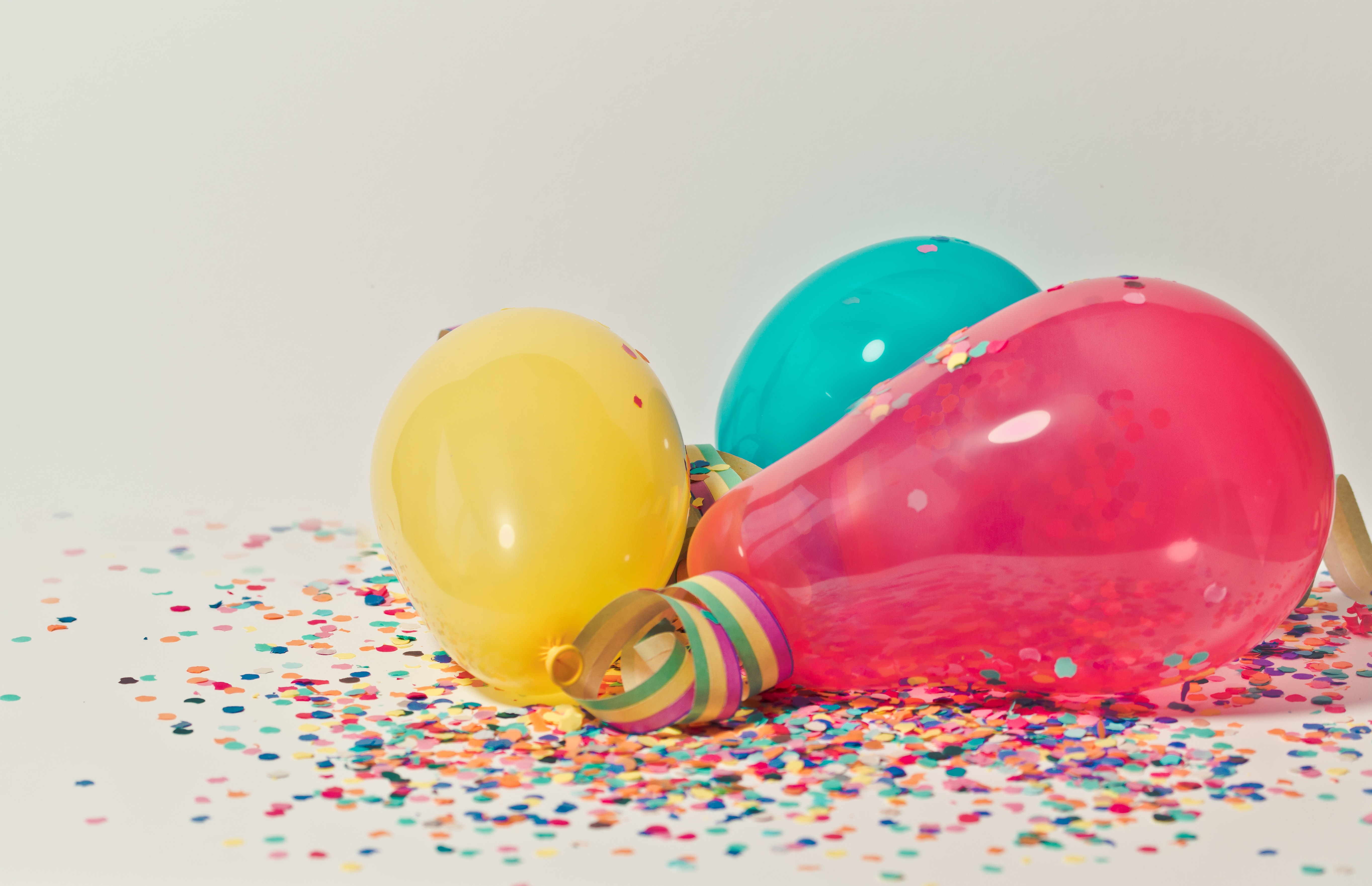 yellow-pink-and-blue-party-balloons-796606