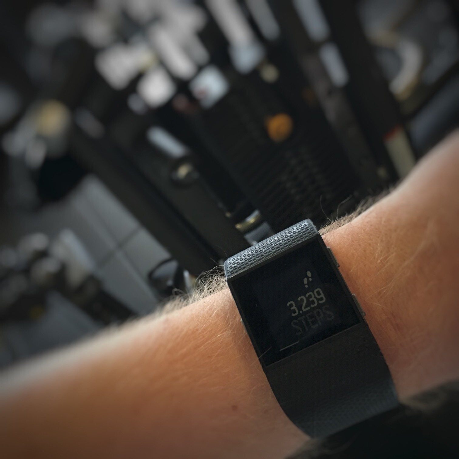 fitness-gadgets-love-my-fitbit-surge_t20_9GjdZB